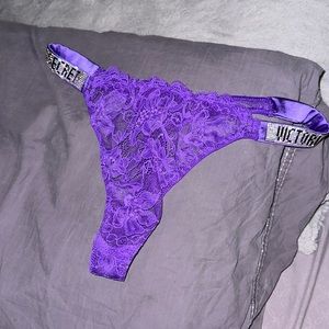 victoriaa secret thong